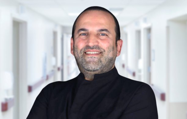 стоматолог-имплантолог